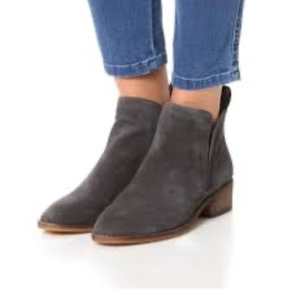 Dolce Vita Charcoal Suede Ankle Booties - like new